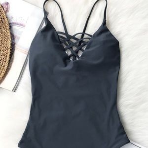 NWT Cupshe crossed swim suit..